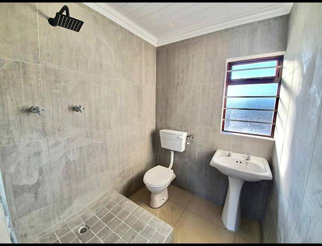 1 BEDROOM APARTMENT TO LET IN TOWNSEND ESTATE